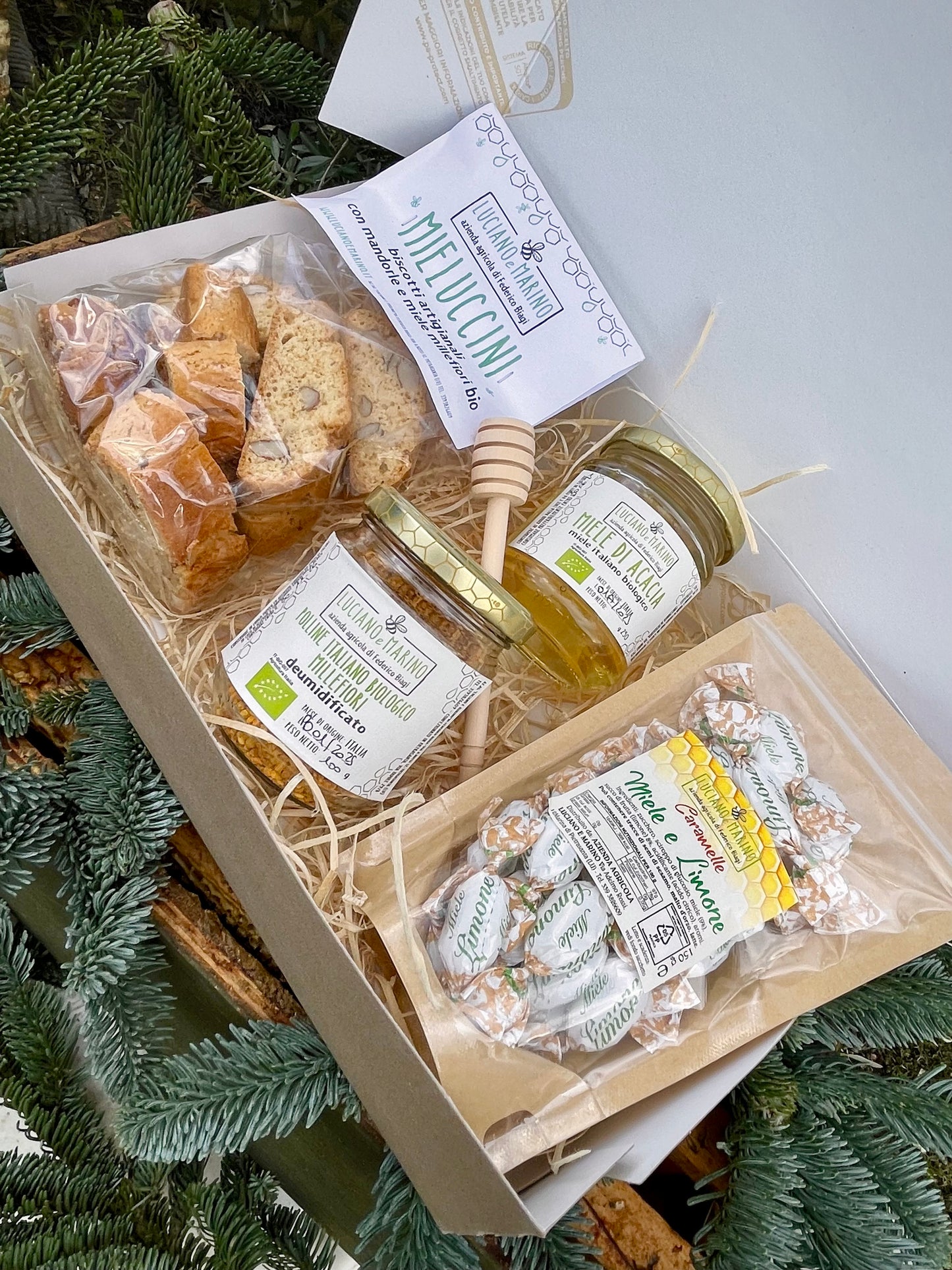 Christmas Box 🎄 🍯